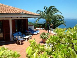 Ferienvilla mit Meerblick Italien zum Kauf Verkauf