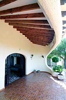 Eingang zur Villa