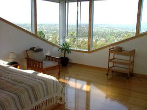Zimmer mit Panoramablick im Wohnhaus