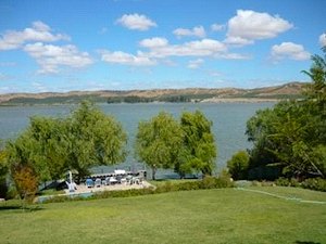 Ausblick auf den See Lago Rapel vom Haus aus