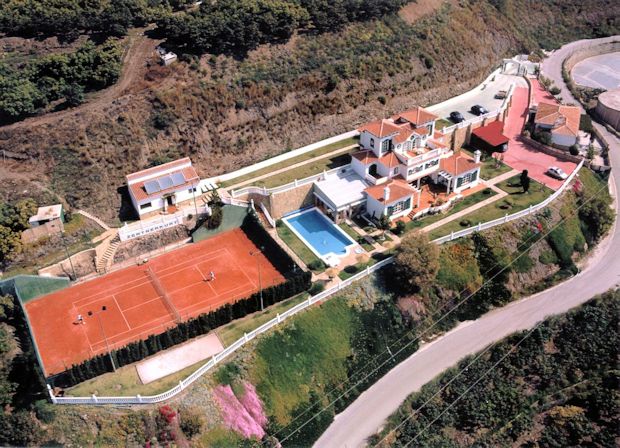 Tennisplatz vom Wohnhaus bei Torrox Sdspanien
