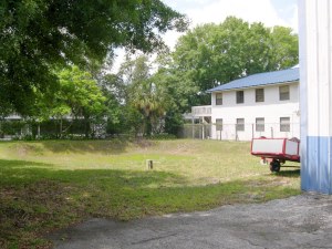 Grundstck der Autowerkstatt