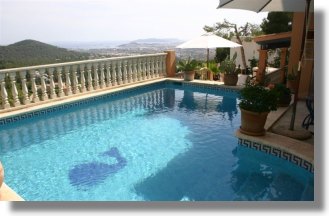 Villa mit Pool und Meerblick der Insel Ibiza