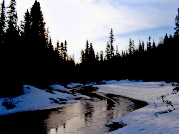 Grundstck mit Fluss und kleinem See bei Wawa Ontario Kanada