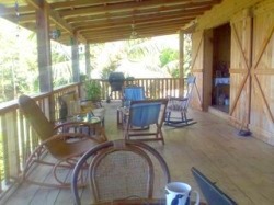 Terrasse vom Wohnhaus mit Meerblick