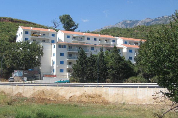 Wohnanlage "Irish Adriatic" der Eigentumswohnung in Bicici Budva Montenegro