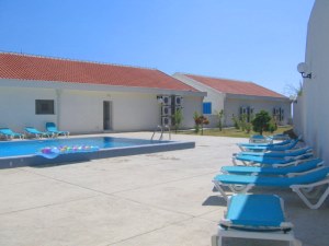 Gemeinschafts-Pool der Eigentumswohnung