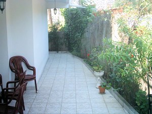 Terrasse vom Wohnhaus