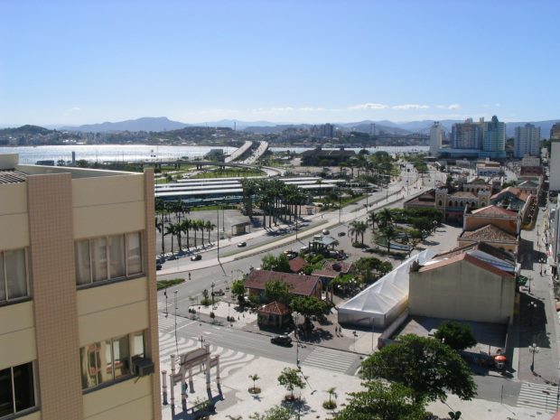 Ausblick der Eigentumswohnung auf Florianopolis