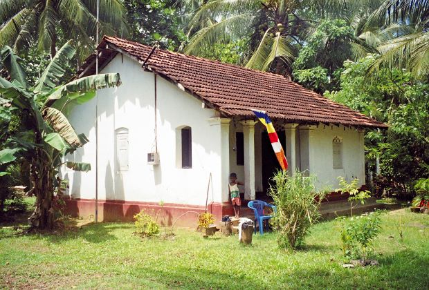 Ferienhaus auf dem Grundstck in Aluthgama