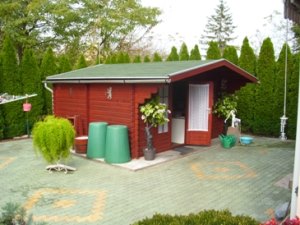 Gartenhaus vom Einfamilienhaus in Ungarn