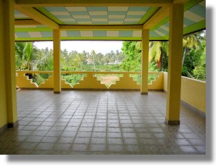 Terrasse vom Haus Villa in Thalaramba auf Sri Lanka