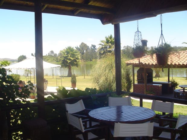 Terrasse der Villa in Chile am Lago Rapel