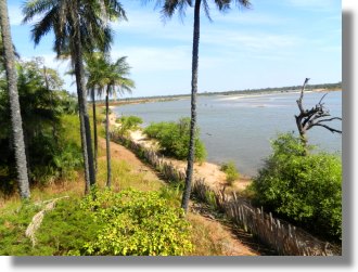 Grundstck Lodge Ferienanlage am Fluss "Gambia"
