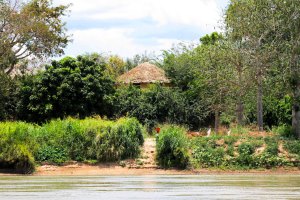 Ferienanlage am Flu in Tansania