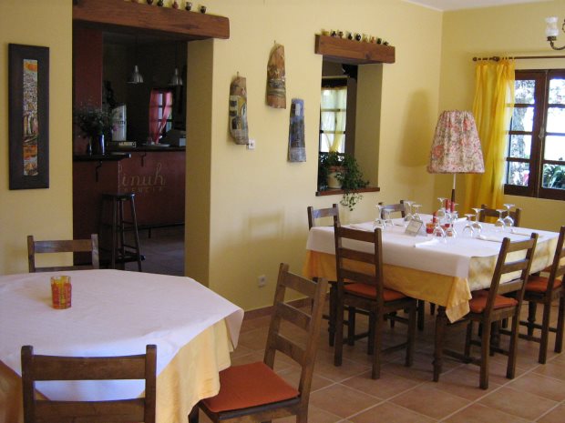 Restaurant mt Gstehaus in Portugal zum Kaufen
