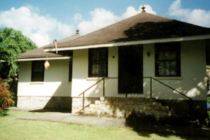 G�steh�user auf dem Grundst�ck