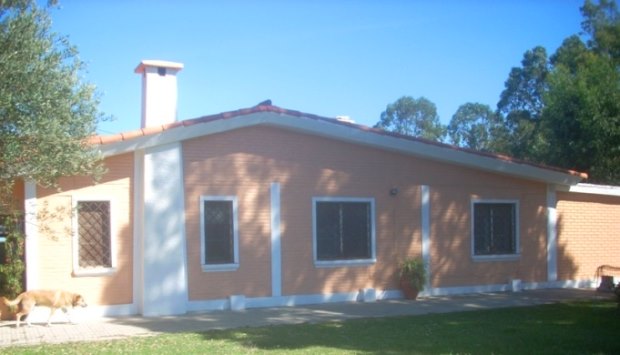 Ferienhaus mit Gstehaus in Barros Blancos Cenelones Uruguay