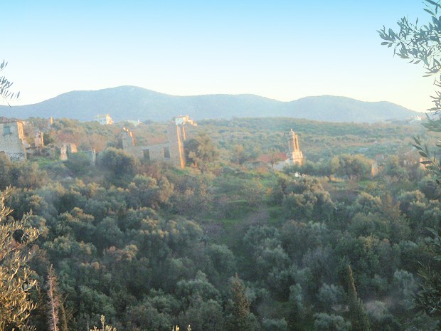 Ausbauhuser mit Grundstck in Mikra Mantinia Kalamata Peloponnes Griechenland