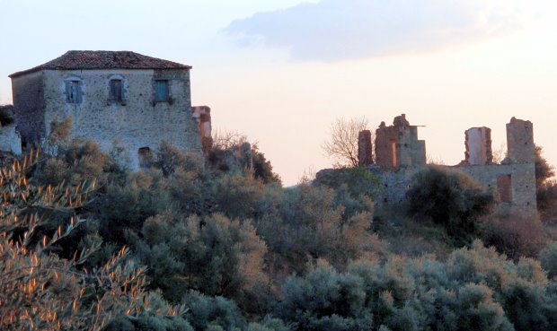 Ausbauhuser der Kalamata auf Peloponnes in Griechenland