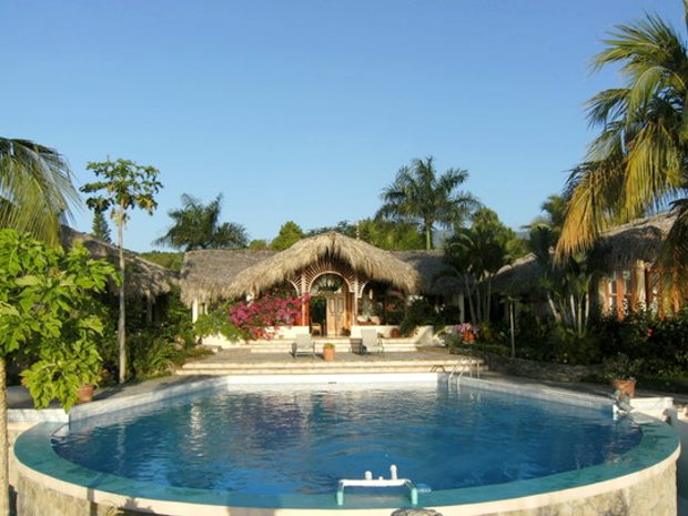 Ferienhaus mit Pool bei Barahona Dominikanische Republik