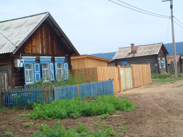Einfamilienhaus und G�stehaus auf Olchon am Baikal