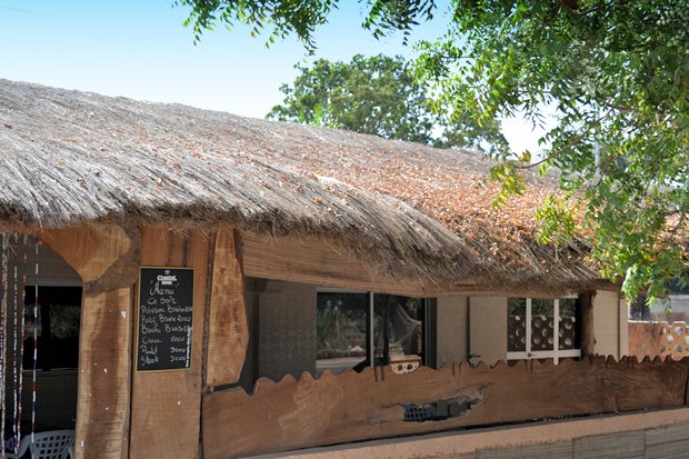 Gaststtte im Geschftshaus in Ziguinchor