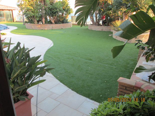 Garten der Villa in Sizilien