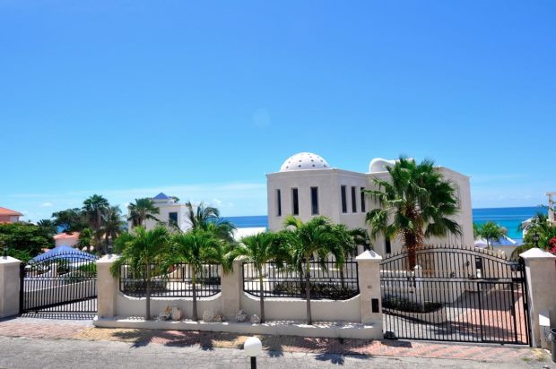 Luxusvilla am Meer von Sint Maarten