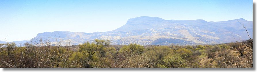 Farmland bei Krazenberg im Erongo von Namibia