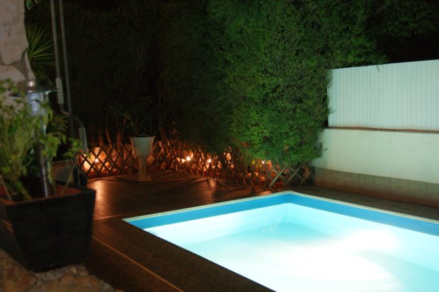 Pooldeck der Villa