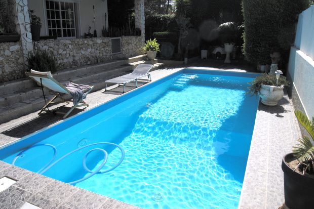 Pool der Villa in Cascais Portugal