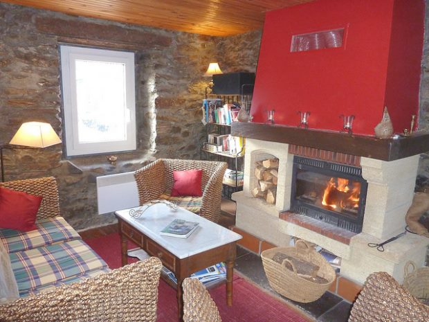 Wohnbereich vom Ferienhaus mit Kamin