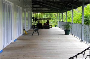 Villa mit gro�er Terrasse der Insel Mahe