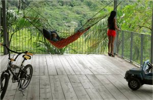 Villa mit Blick in die Berge von Mahe