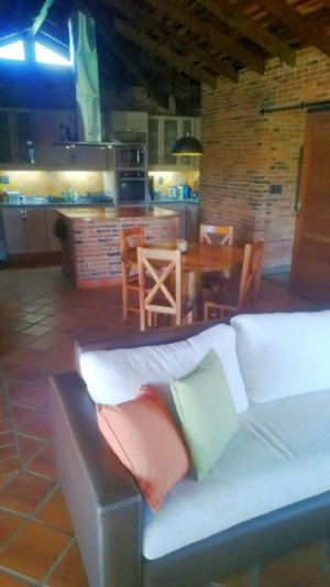 Wohnbereich Kche vom Wohnhaus in Ypane