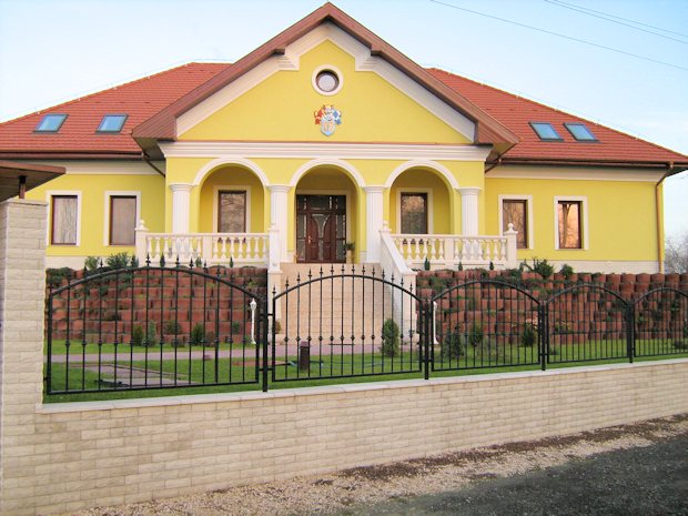 Einfamilienhaus mit groem Grundstck in Ungarn bei Budapest
