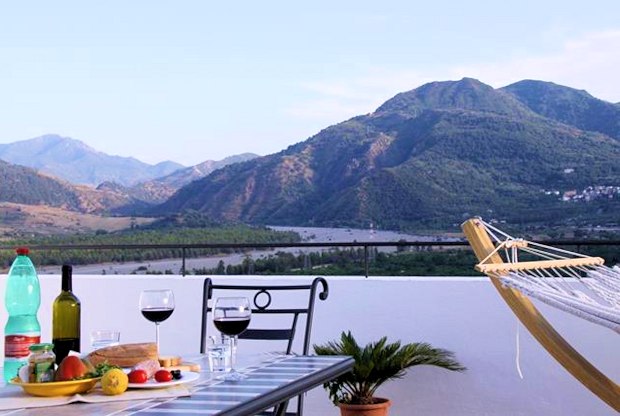 Terrasse vom G�stehaus mit Ausblick