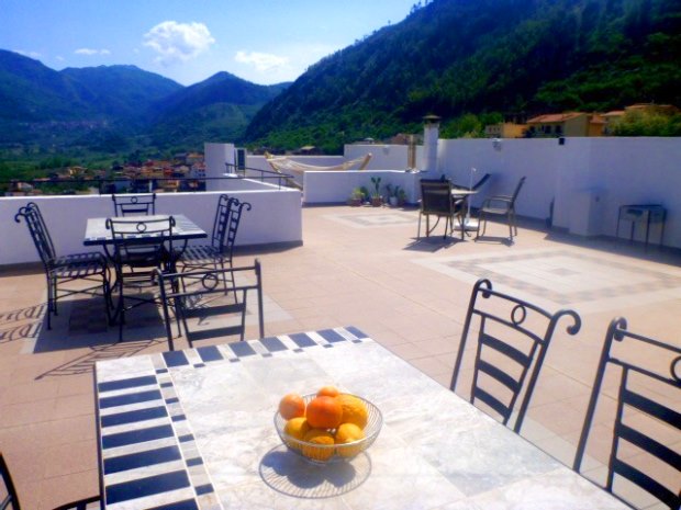 Dachterrasse vom G�stehaus in Sizilien