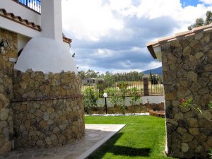 Grillofen Barbecue vom Einfamilienhaus