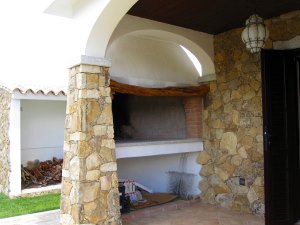 Grillofen am Einfamilienhaus