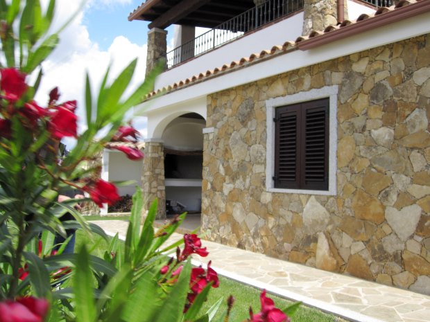 Einfamilienhaus von der Seite