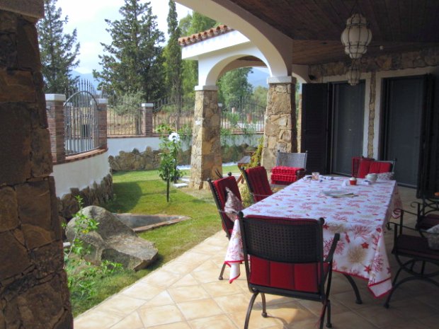 Veranda vom Einfamilienhaus auf Sardinien