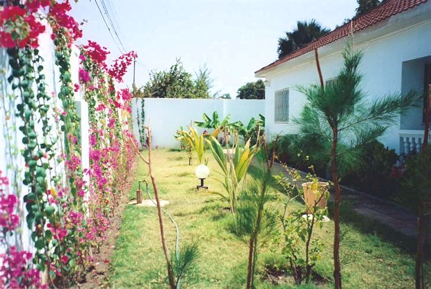 Grundst�ck der Villa