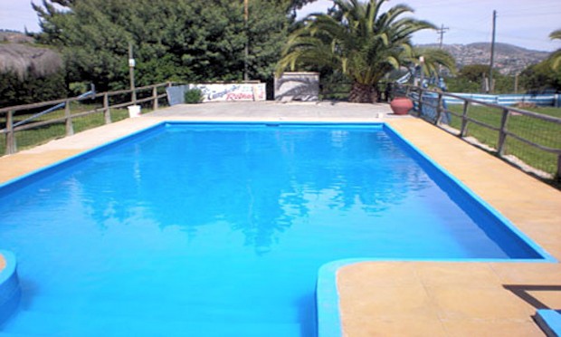 Swimming Pool der Ferienanlage