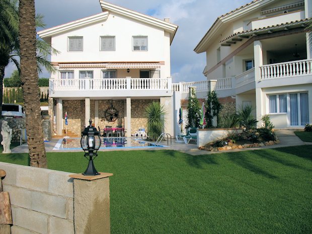 Villa und Gstehaus in L'Ampolla Spanien zum Kaufen