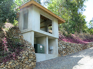 Trafo Verteilerstation der Baugrundst�cke im Estate