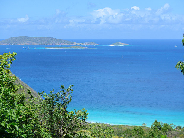 Ausblick vom Baugrundstck Tortola auf Sandy Spit und Sandy Cay