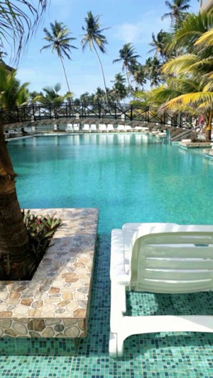 Pool vom Strandhotel bei Wadduwa Sri Lanka