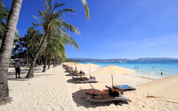 White Beach auf Boracay unweit vom Ferienapartment